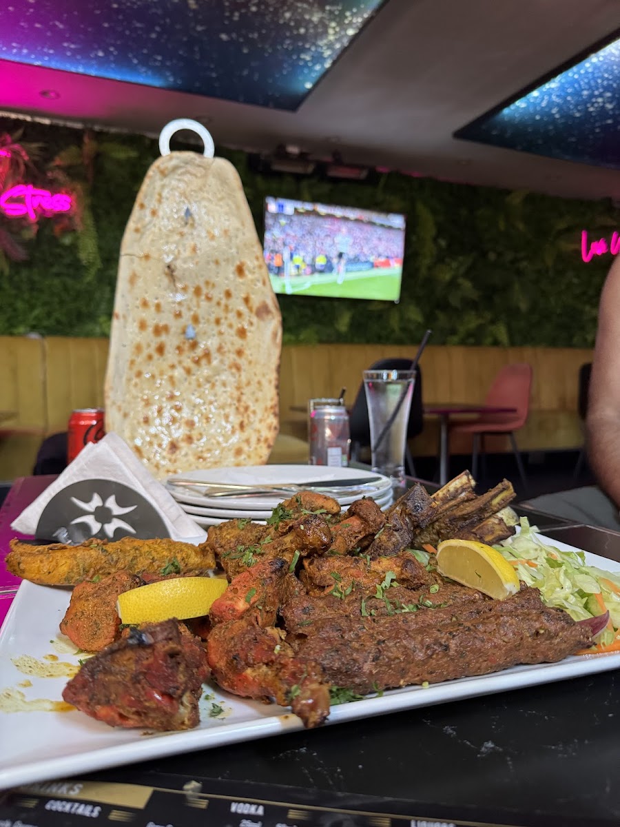 Hukka Me Up Lounge Photos 2